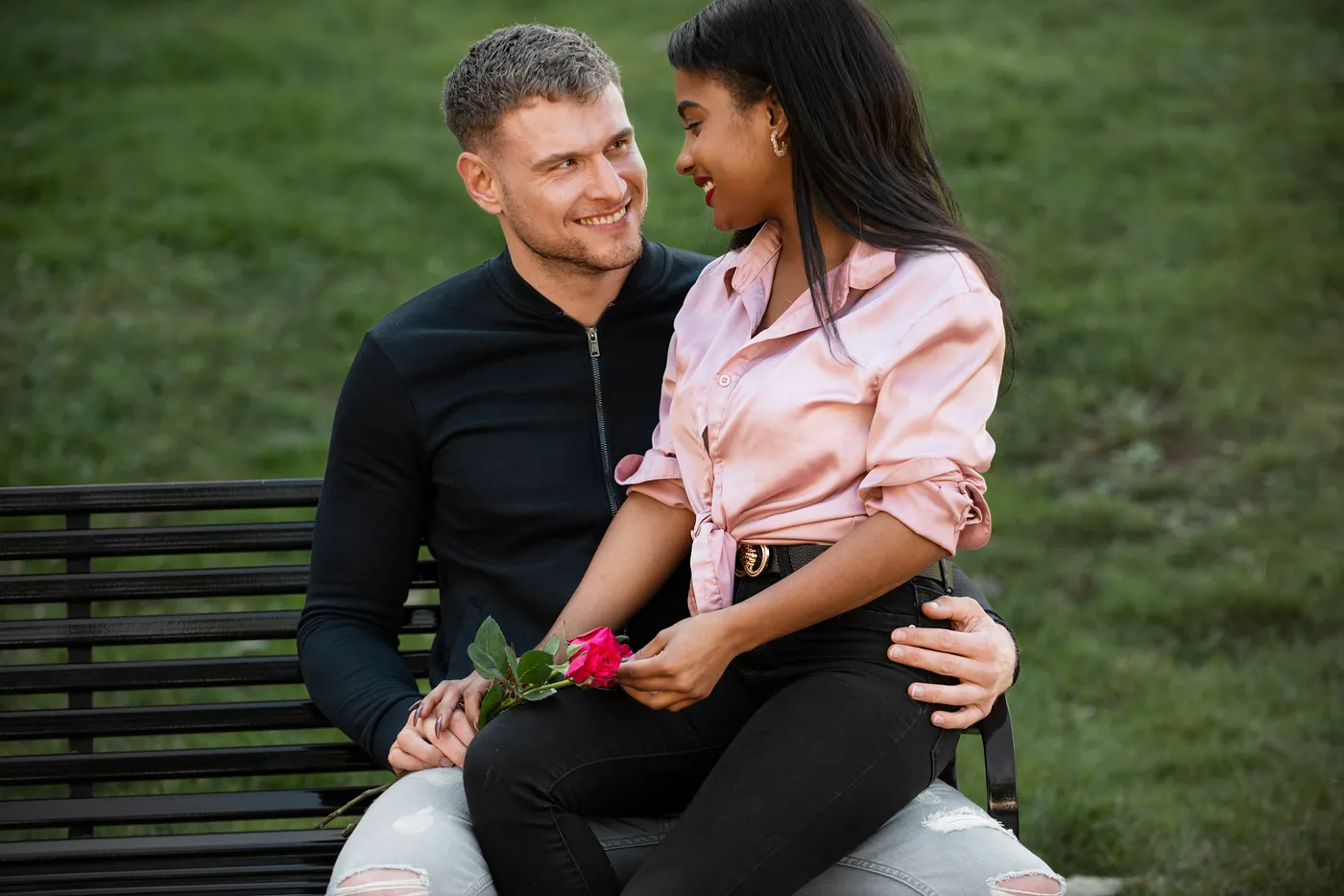 Older White Men, Find the Girlfriend You Deserve with These Tips