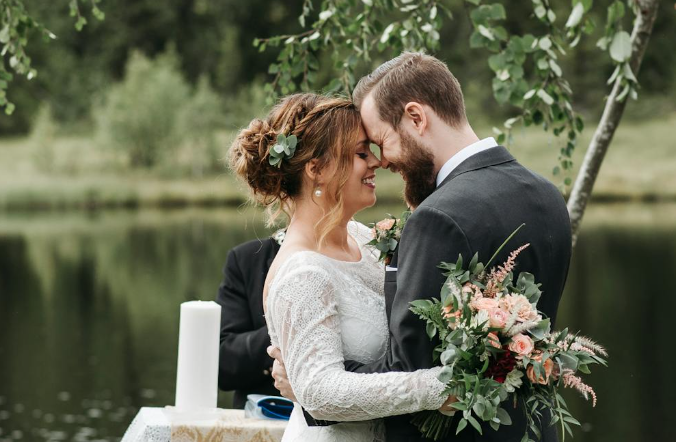 Signs of a Woman's Love for a Man: What She Will Do for Love