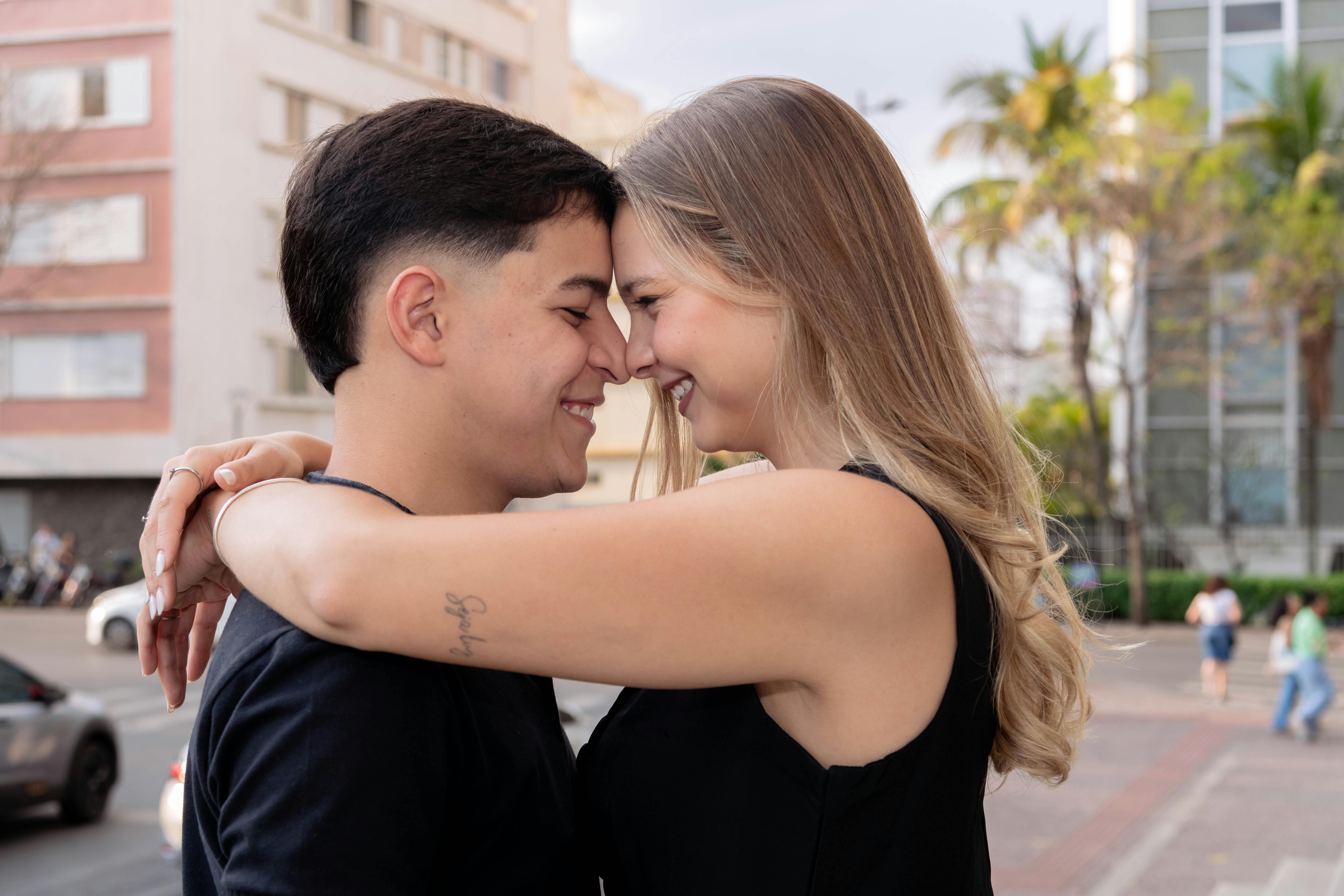 AU Hookup Reviews 2026: Find Real Bliss, Not Just Hits